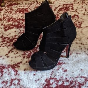 Weiyali Suede Heels NWOT